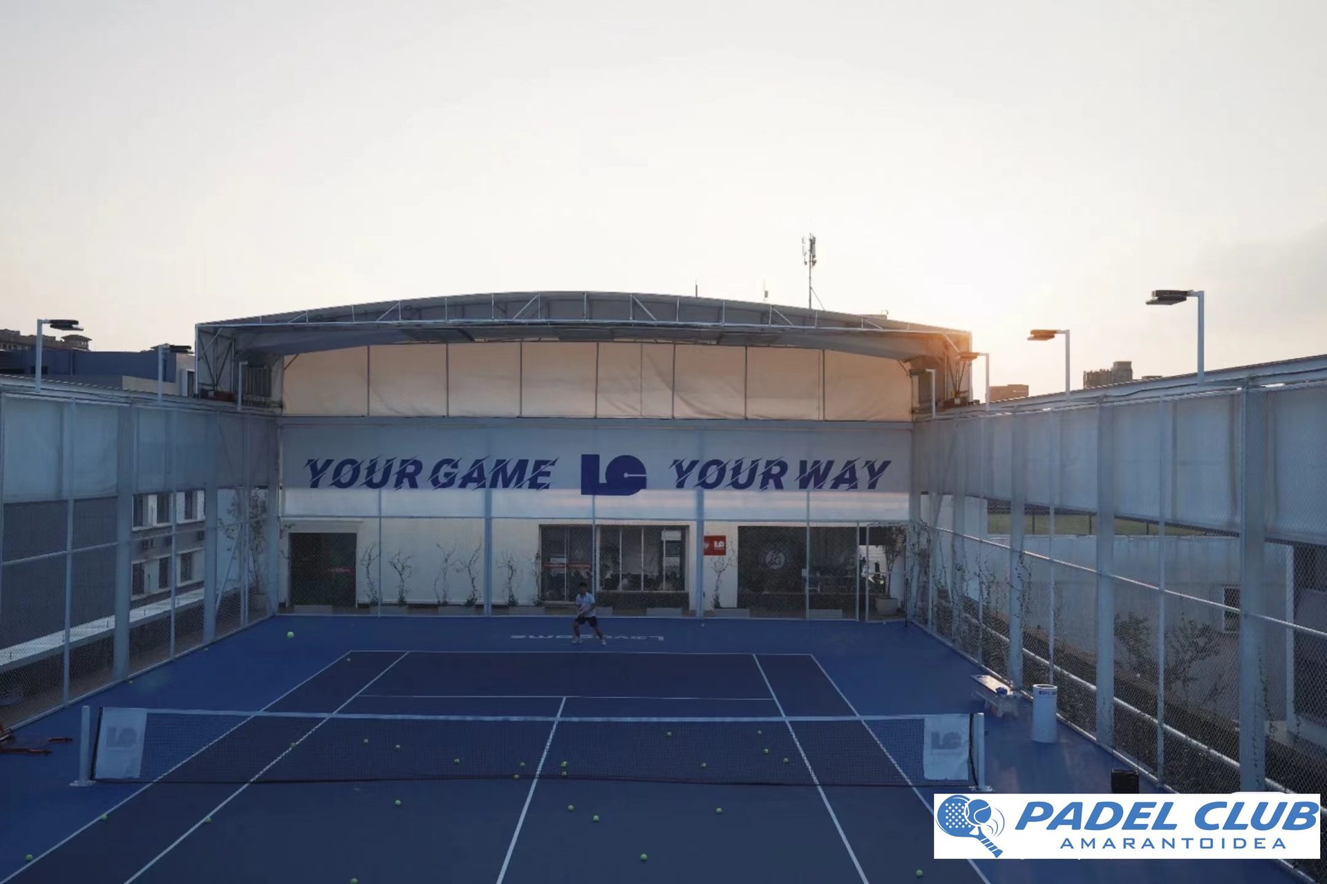 Struttura apribile sui campi del Padel Club
